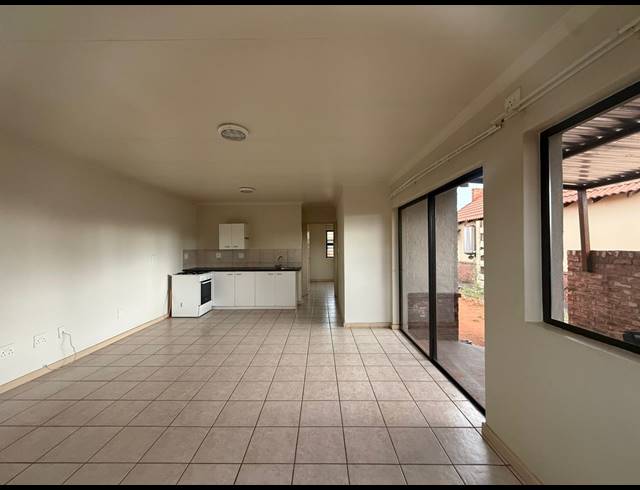 2 BEDROOM HOUSE FOR SALE IN KATHU